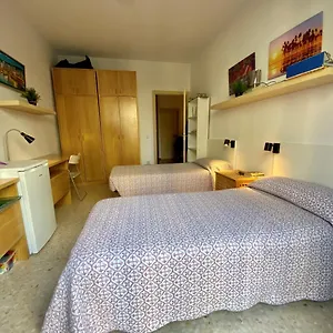 Barcelona Housing Recommend For Students Apartament