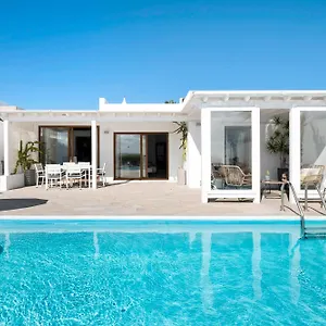https://villa-el-ancla-playa-blanca-lanzarote.in-canary-islands.com